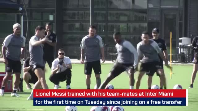 Thumbnail for article: Eerste rondo en pass en trap zijn een feit: Messi voltooit eerste training bij Miami