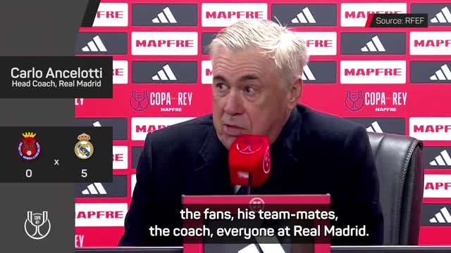 Liefhebber Ancelotti smult: 'Hij is een geschenk voor het voetbal'